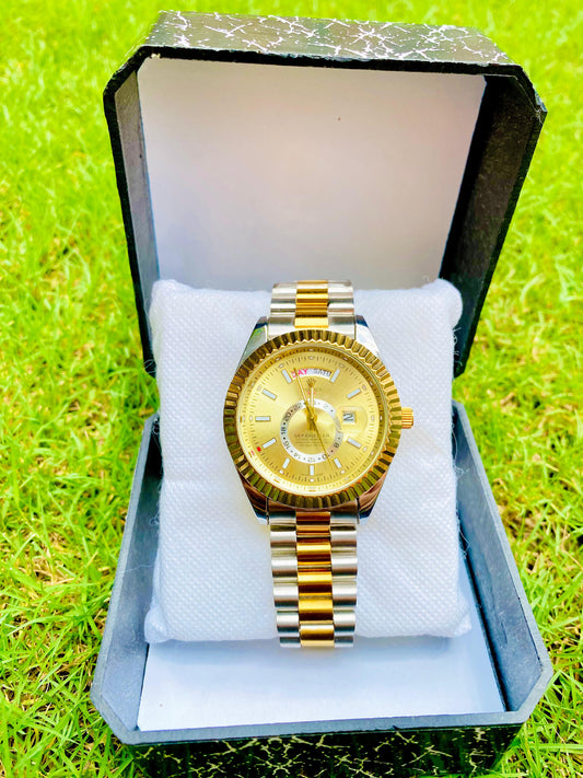 Crown-clasp Lock Luxury Two-Tone Watch – Gold Dial with Day & Date Display