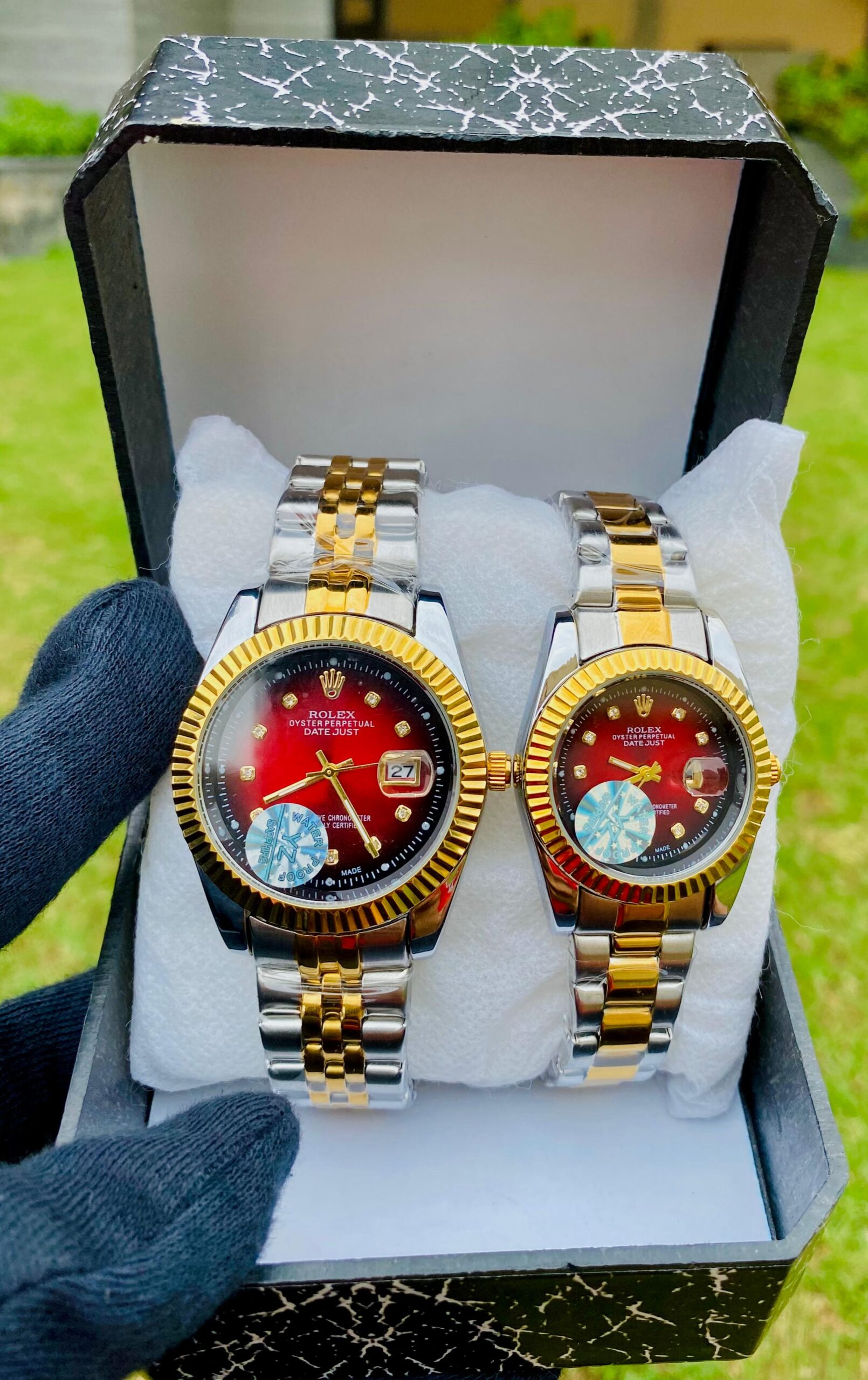 Couple Wristwatch Set – Two-Tone Gold & Silver | Diamond Markers | Date Display