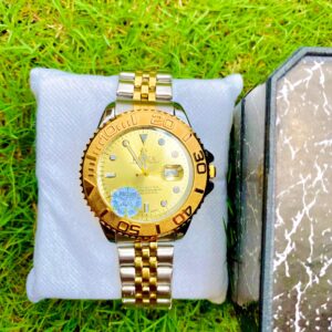 Master Look Gold-Tone Wristwatch – Water Resistant