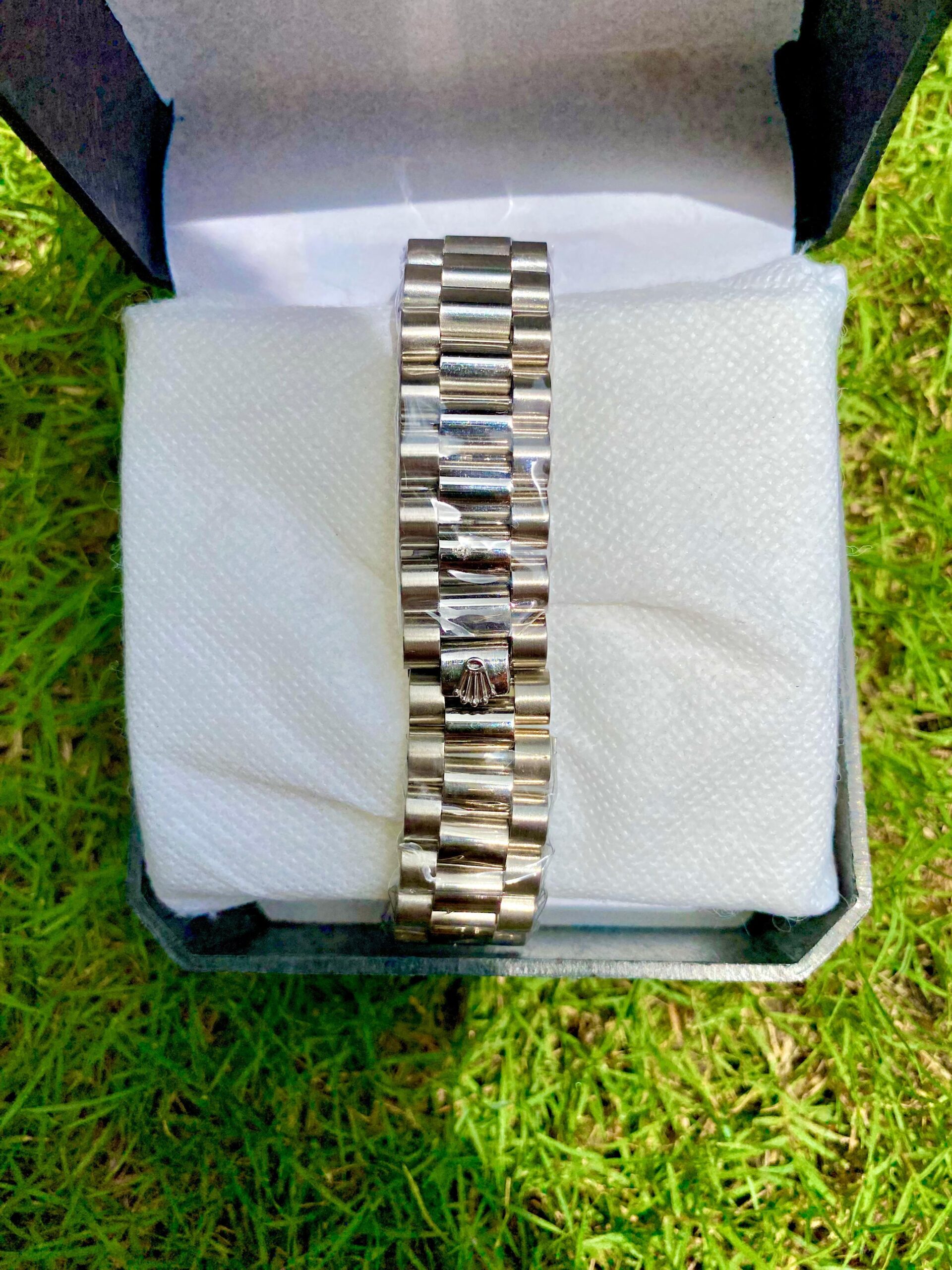 Modern Dual Display Wristwatch – Stainless Steel | Analog + Digital - Image 3