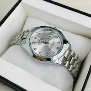 Stainless Steel Quartz Wristwatch – Silver Dial with Diamond Markers