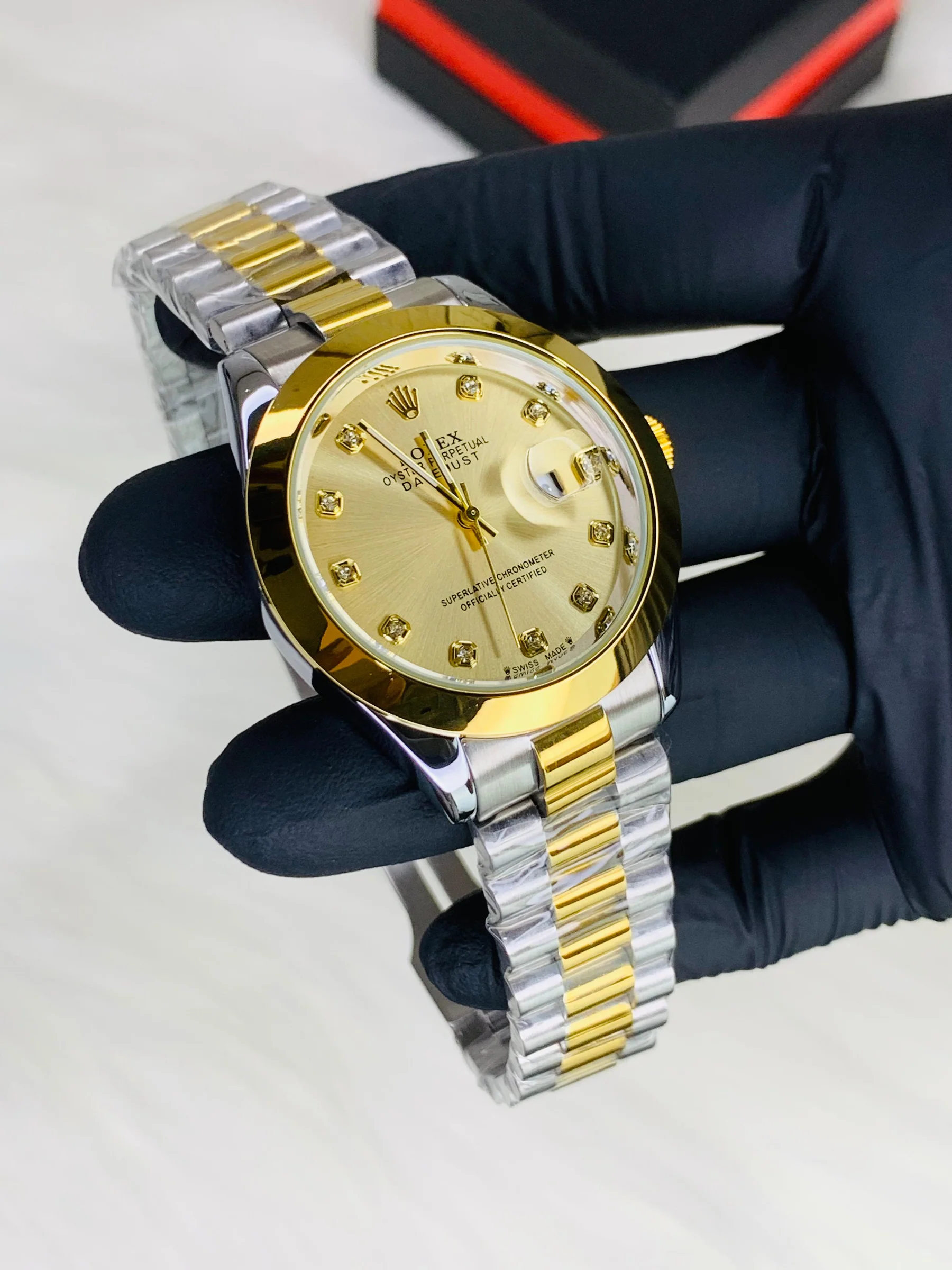 Two-Tone Quartz Wristwatch – Gold & Silver with Diamond Hour Markers